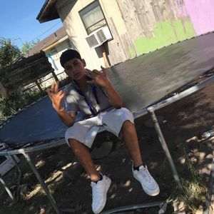 Meet your Posher, Diego